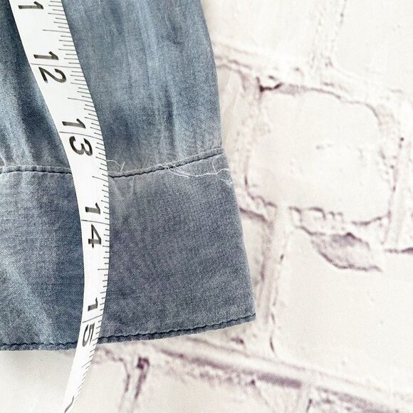 silence + noise Acid Wash Blue Long Dolman Sleeve Button Front Slouchy Top XS - Picture 8 of 10